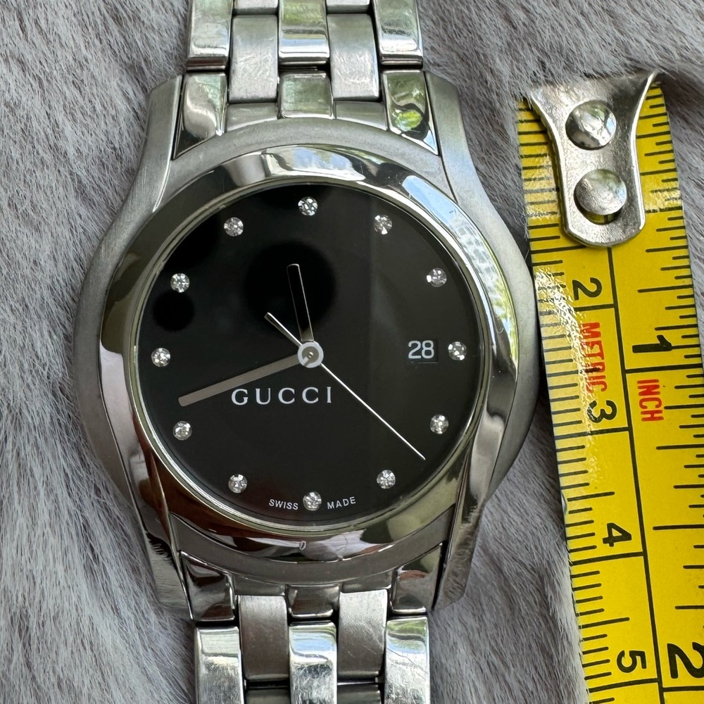 GUCCI watches Swiss made